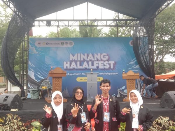 Prestasi siswa/i SMAN 3 Padang