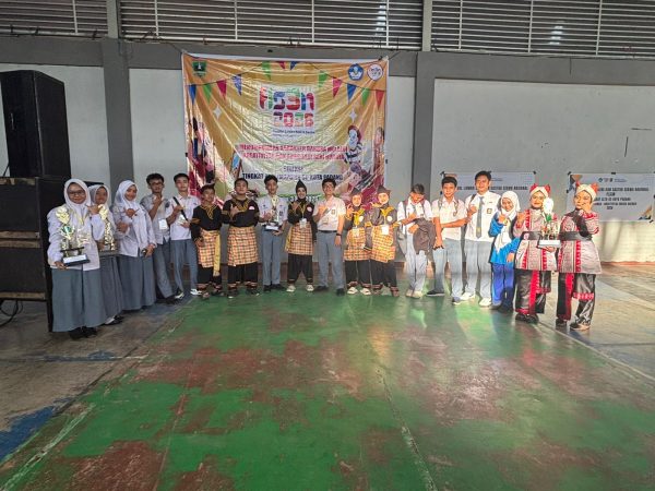 SMAN 3 PADANG BERTABUR PRESTASI DI FLS3N TINGKAT KOTA TAHUN 2026