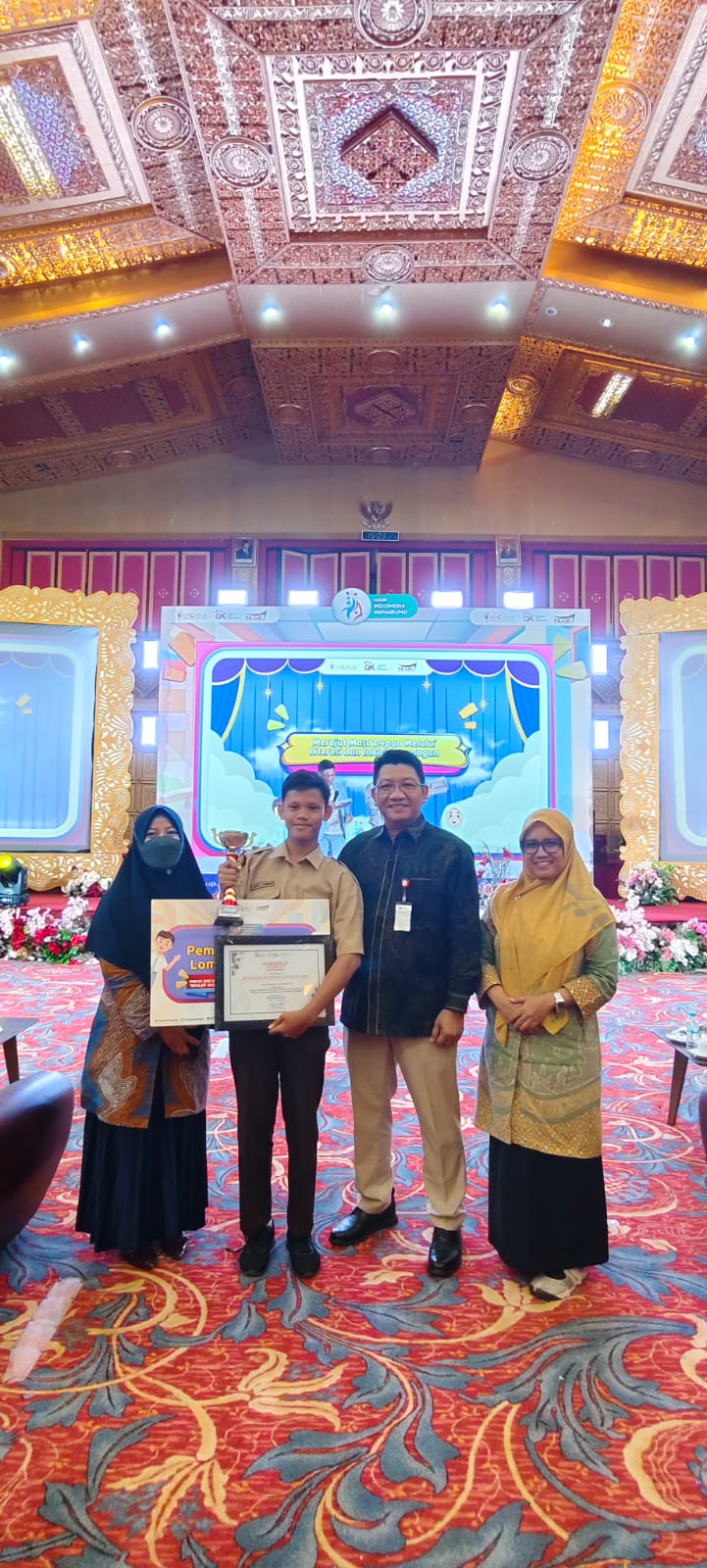 Membanggakan! Reynald Salomo Sitanggang Raih Juara 1 Lomba Ranking 1 OJK